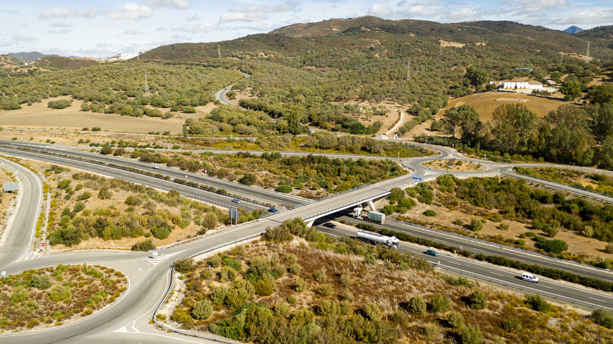 CNT MAPEIA R$ 2 TRILHÕES EM PROJETOS DE INFRAESTRUTURA DE TRANSPORTE E DESTACA CARTEIRA DE R$ 93 BILHÕES NA BAHIA