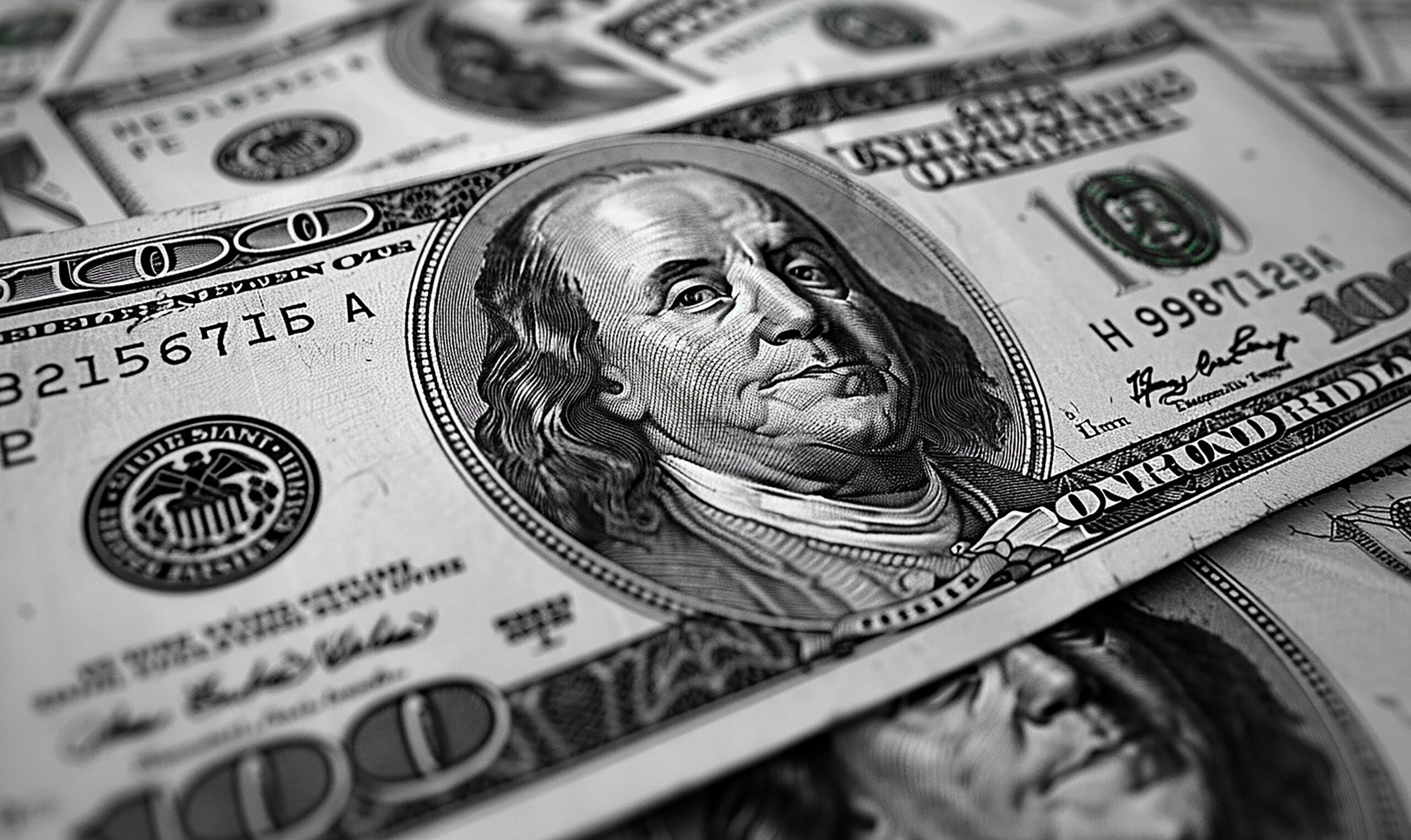 DÓLAR CAI PELA TERCEIRA SESSÃO SEGUIDA E FECHA A R$ 5,109 EM MEIO A PESQUISA ELEITORAL